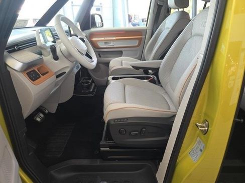 New 2025 Volkswagen ID. Buzz 1st Edition image 17