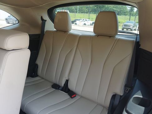 Used 2024 Acura MDX FWD w/ Technology Package image 17