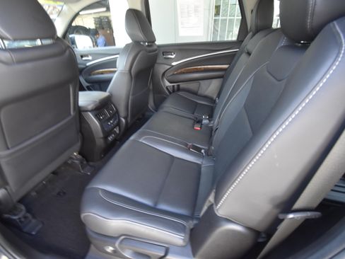 Used 2017 Acura MDX w/ Technology Package FWD image 9