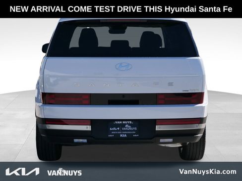 Used 2025 Hyundai Santa Fe Limited image 5