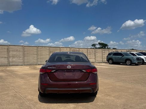Certified 2025 Nissan Sentra SV FWD image 19