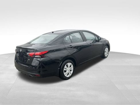 Certified 2025 Nissan Versa S w/ Trunk Package image 5