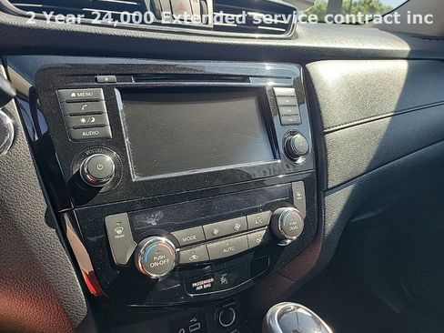 Used 2019 Nissan Rogue SV image 26