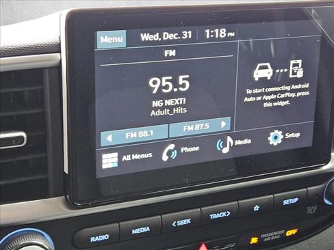 New 2026 Hyundai Venue SE image 14