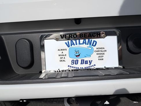 Used 2022 Chevrolet Colorado W/T w/ Custom Special Edition image 9