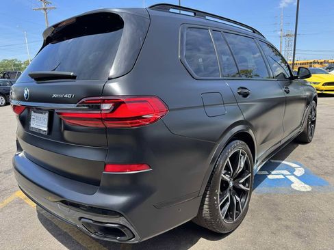 Used 2022 BMW X7 xDrive40i w/ M Sport Package AWD/4WD image 5