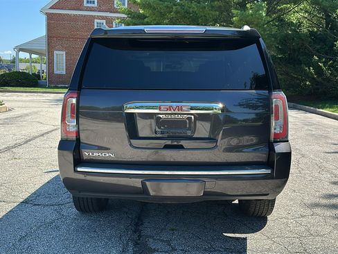 Used 2018 GMC Yukon Denali w/ Open Road Package AWD/4WD image 6