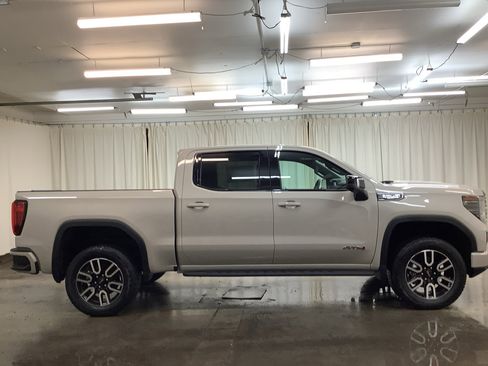 New 2026 GMC Sierra 1500 AT4 w/ AT4 Premium Package AWD/4WD image 5