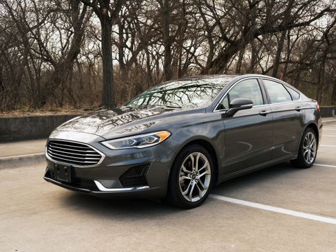 Used 2019 Ford Fusion SEL image 5