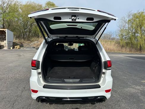 Used 2021 Jeep Grand Cherokee SRT AWD/4WD image 16