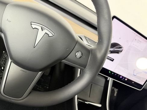 Used 2020 Tesla Model Y Long Range AWD/4WD image 49