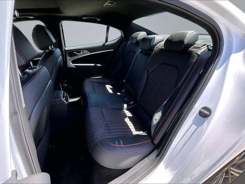 Used 2024 Genesis G70 3.3T Advanced RWD image 19