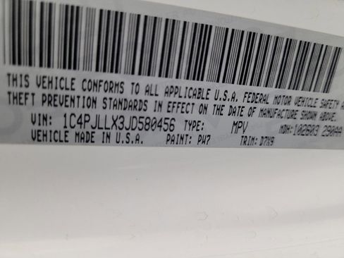 Used 2018 Jeep Cherokee Latitude Plus w/ Comfort/Convenience Group image 33