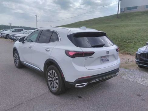 Used 2024 Buick Envision Preferred AWD/4WD image 2