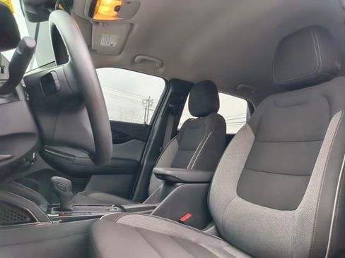 Used 2024 Chevrolet TrailBlazer LT image 23