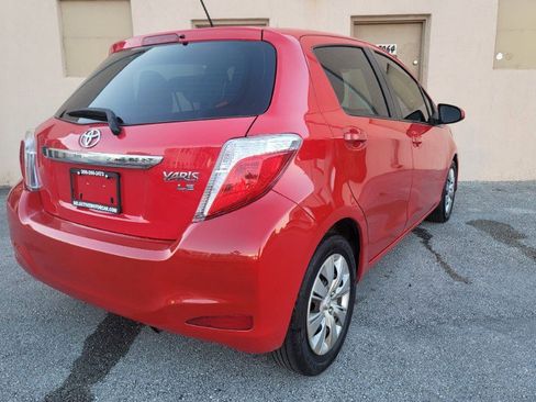 Used 2013 Toyota Yaris LE image 2