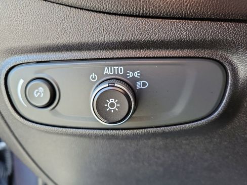 Used 2018 Chevrolet Equinox LT AWD/4WD image 20