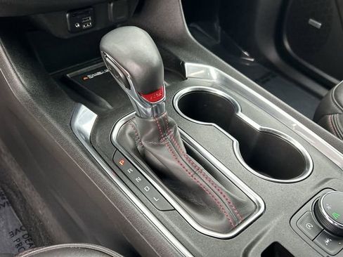 Used 2023 Chevrolet Traverse RS image 30