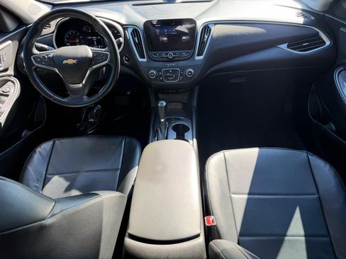 Used 2020 Chevrolet Malibu RS FWD image 11
