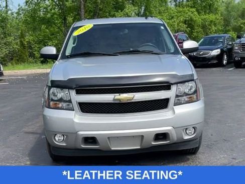Used 2010 Chevrolet Suburban LT image 4