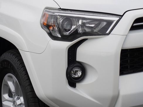 Used 2023 Toyota 4Runner SR5 image 3