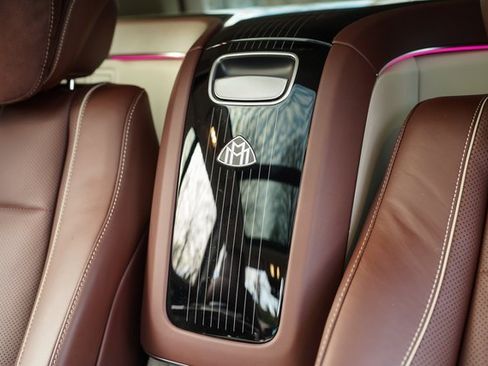 Used 2021 Mercedes-Benz Maybach GLS 600 4MATIC image 41