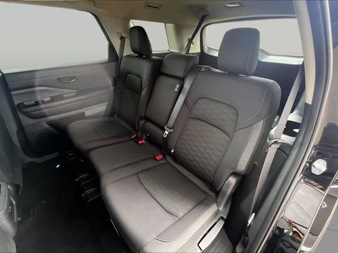 Certified 2025 Nissan Pathfinder SV FWD image 19