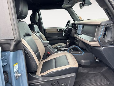 Used 2024 Ford Bronco Wildtrak image 10