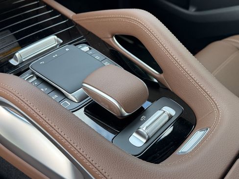 New 2026 Mercedes-Benz GLS 450 4MATIC image 30