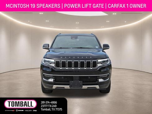 Used 2022 Jeep Wagoneer Series III w/ Premium Group I AWD/4WD image 2