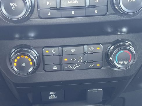 Used 2020 Ford F350 XLT image 23