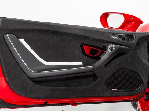 Used 2023 Lamborghini Huracan Tecnica image 9