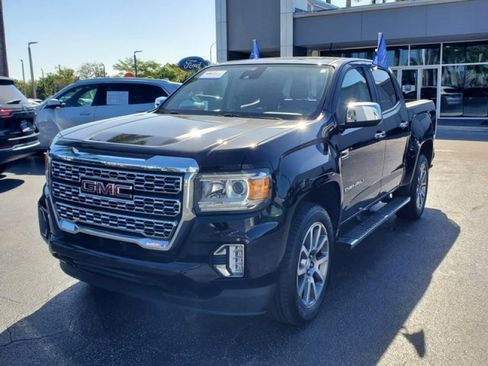 Used 2021 GMC Canyon Denali image 3