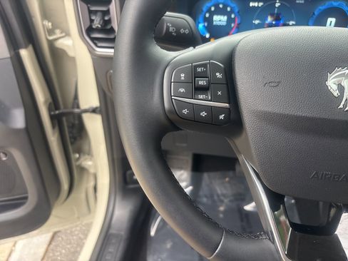 Used 2025 Ford Bronco Sport Outer Banks w/ Outer Banks Tech Package+ AWD/4WD image 18