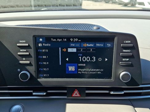 Certified 2025 Hyundai Elantra Sport image 16