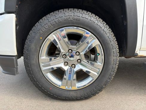 Used 2016 Chevrolet Silverado 1500 Custom w/ Custom Convenience Package AWD/4WD image 10