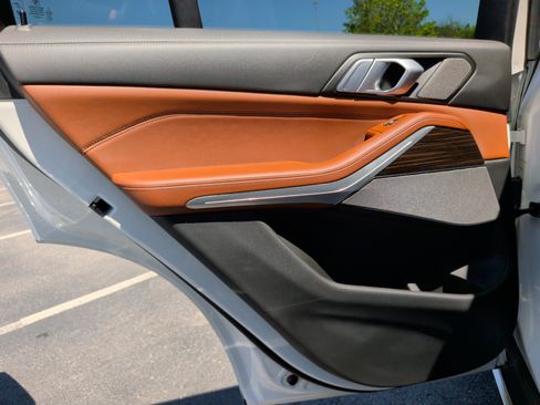 Certified 2024 BMW X5 xDrive40i w/ Premium Package image 40