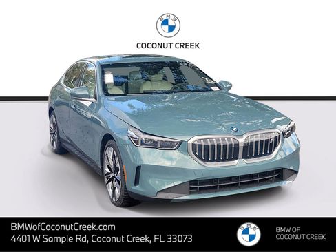 New 2026 BMW i5 eDrive40 RWD image 1