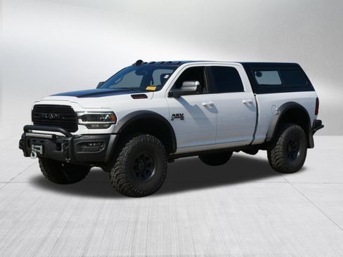Used 2021 RAM 2500 Laramie w/ Night Edition AWD/4WD image 3