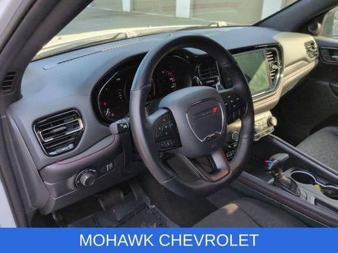 Used 2025 Dodge Durango GT AWD/4WD image 11
