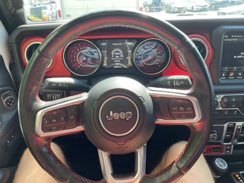 Used 2021 Jeep Gladiator Rubicon AWD/4WD image 17