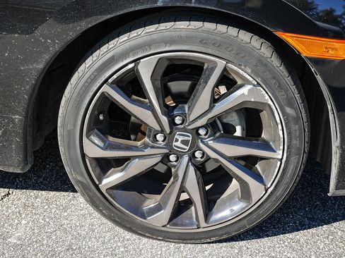 Used 2019 Honda Civic Sport image 13