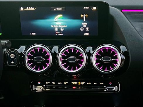 Certified 2023 Mercedes-Benz GLA 250 4MATIC image 22