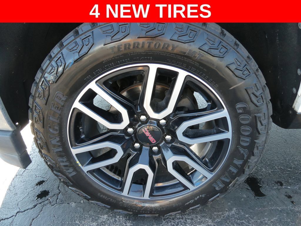 Used 2019 Chevrolet Silverado 1500 LT AWD/4WD image 4