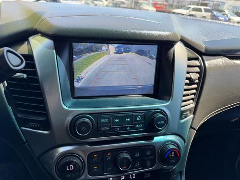 Used 2018 Chevrolet Tahoe 4WD image 23