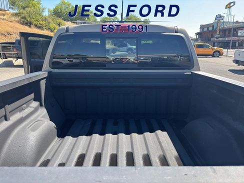 Used 2021 Chevrolet Colorado ZR2 image 19