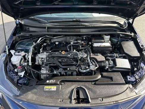 Used 2025 Toyota Corolla SE image 11