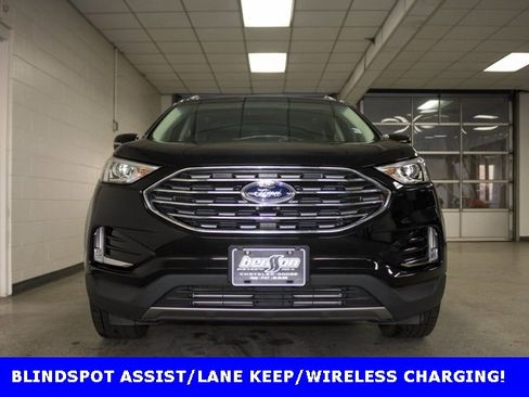 Used 2019 Ford Edge Titanium w/ Cold Weather Package image 2