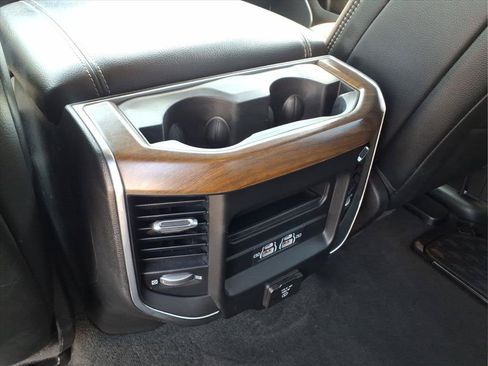 Used 2022 RAM 1500 Laramie AWD/4WD image 23