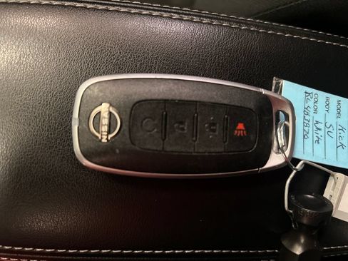 Used 2024 Nissan Kicks SV FWD image 31